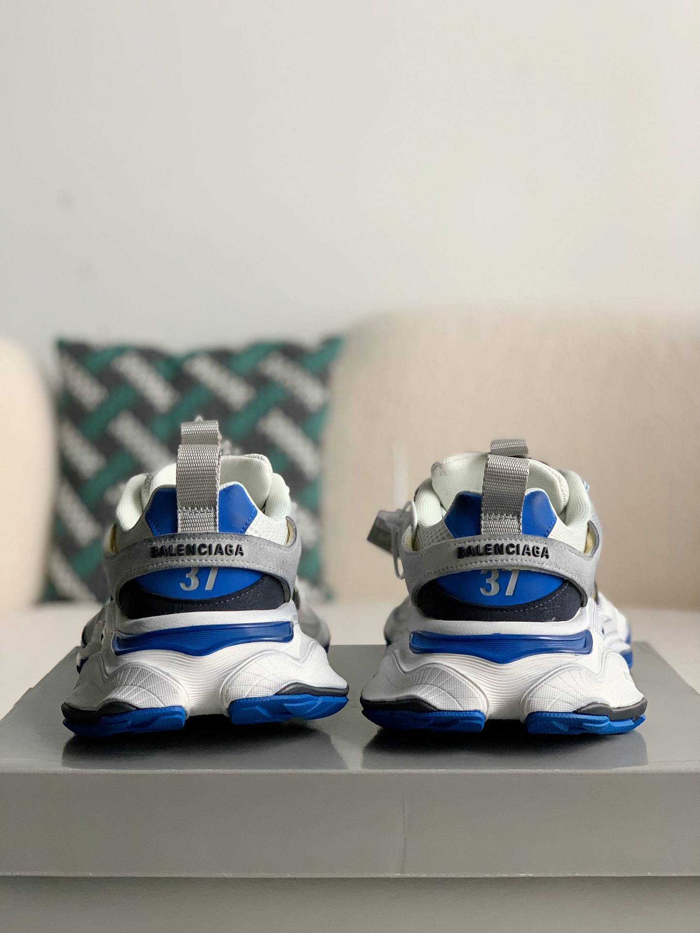 BLCG Runner Sneaker