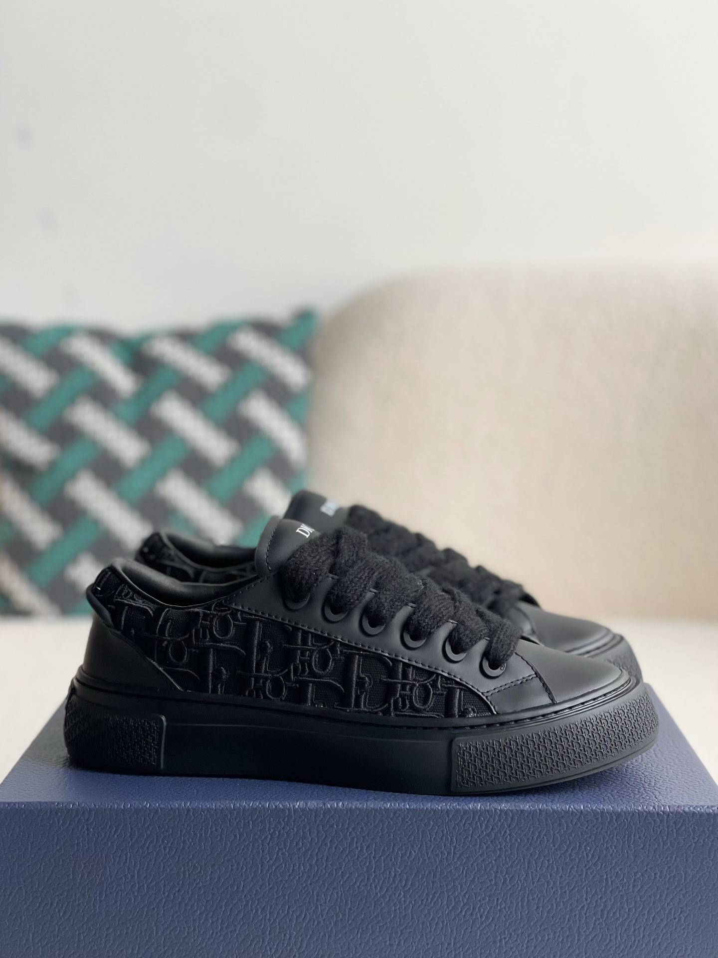 D*OR  Sneaker