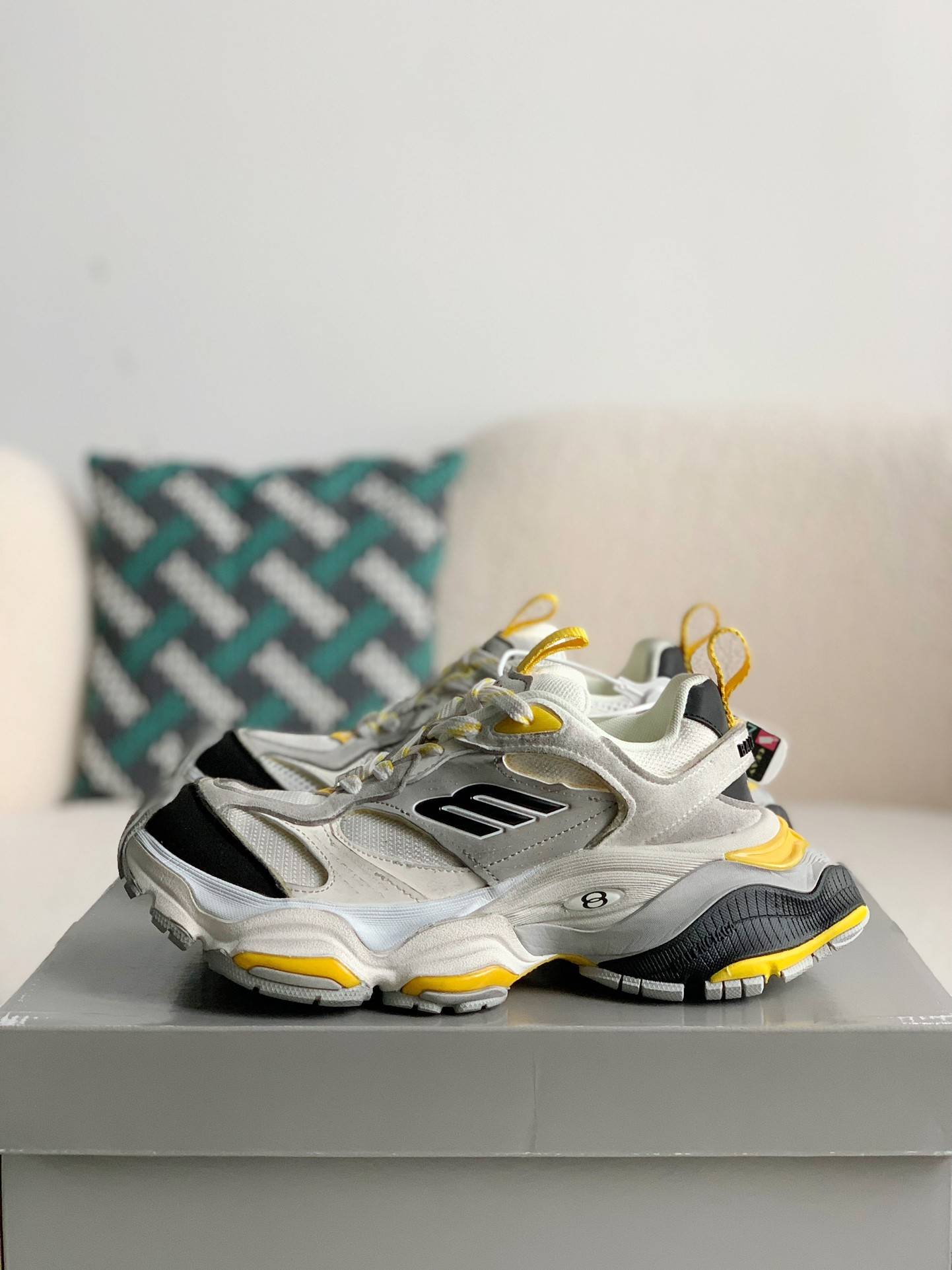 BLCG Runner Sneaker