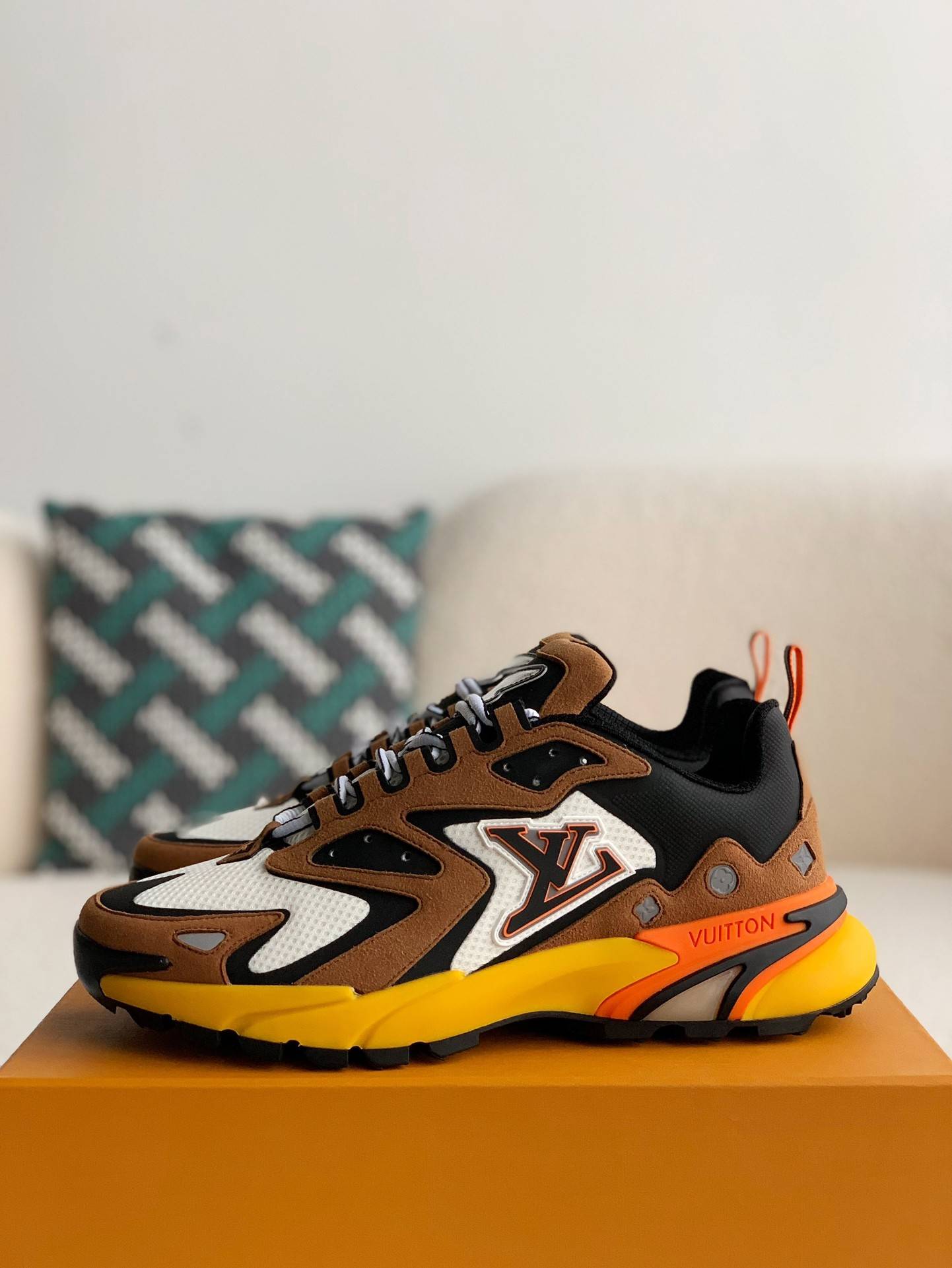 L*V Runner Tatic Sneakers