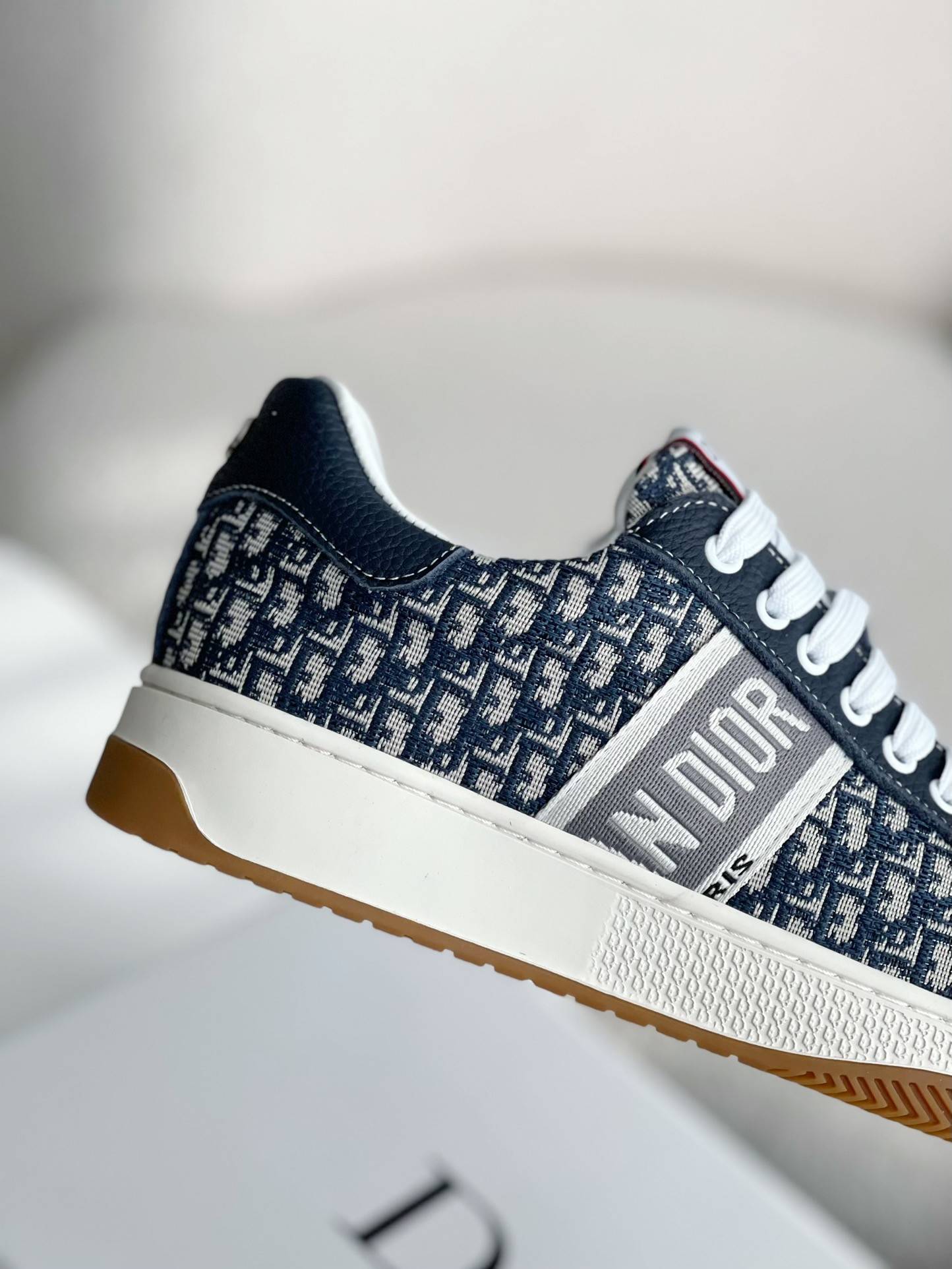 D*OR Sneakers