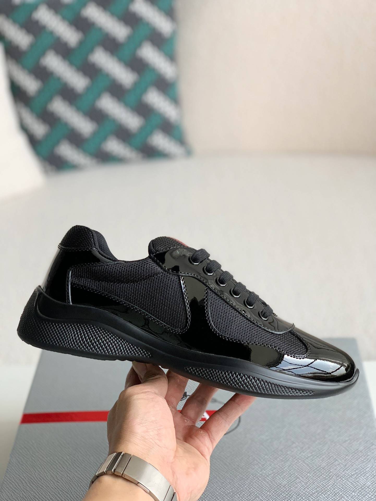 P*DA Sneakers