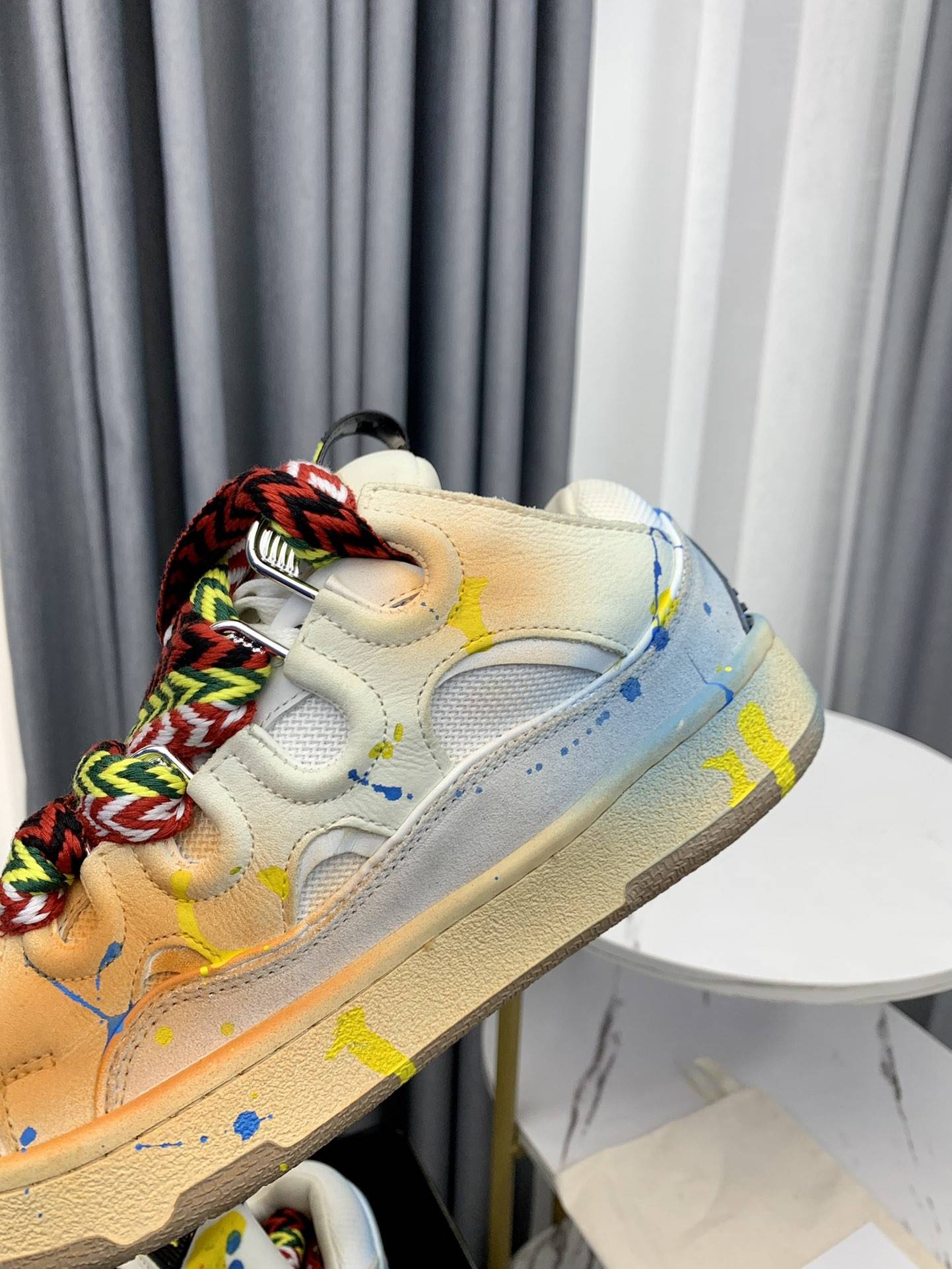 LA*N Sneaker