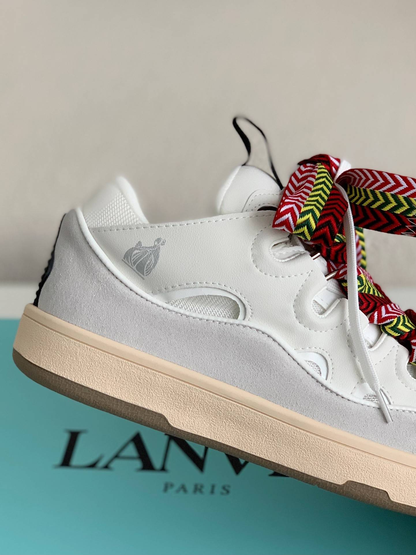 LA*N Sneaker