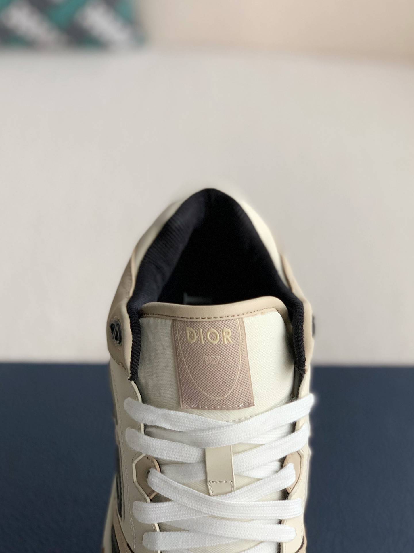 D*OR B57 New Sneaker