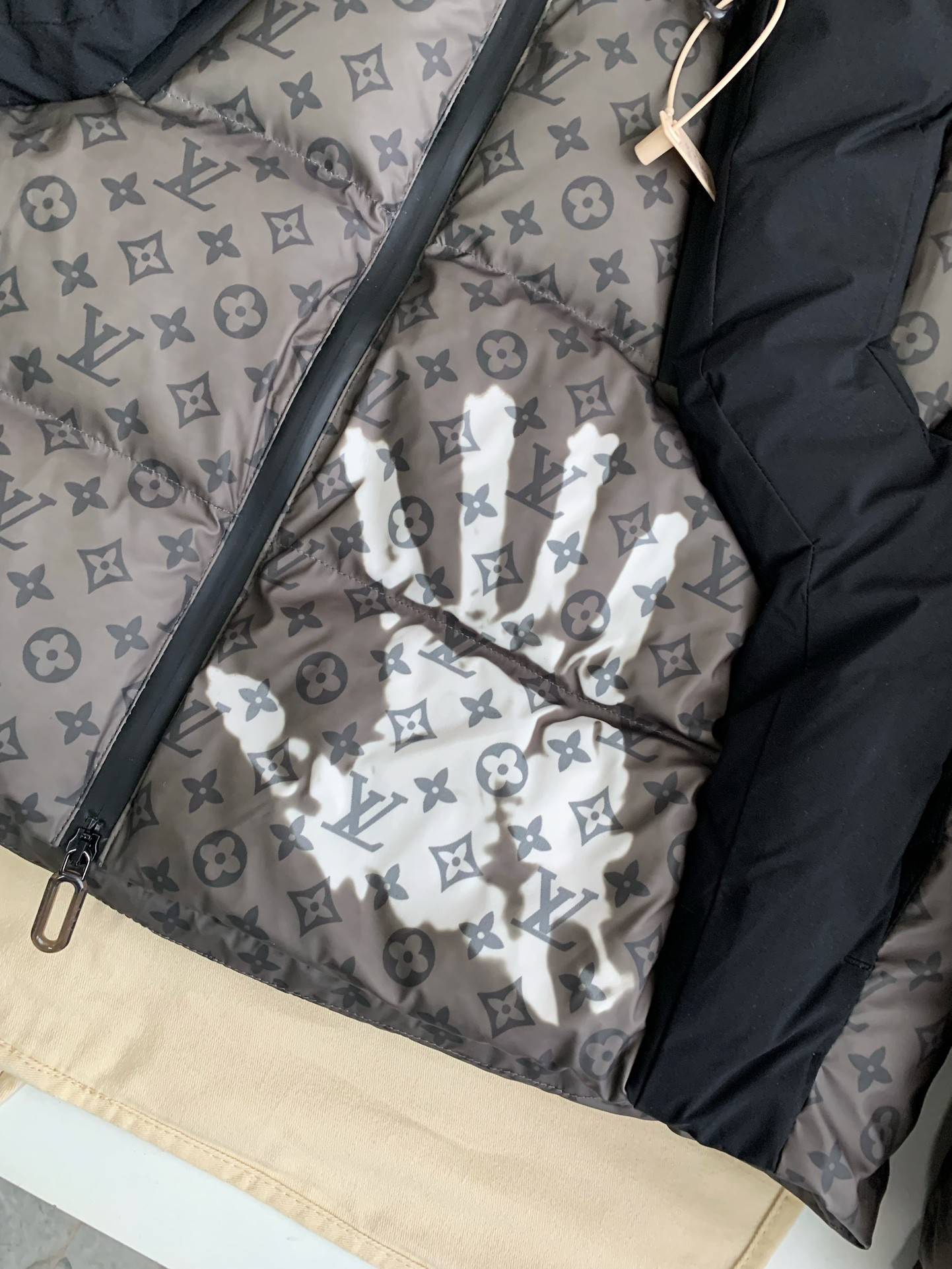 Louis Vuitton 24S warm color changing fabric men