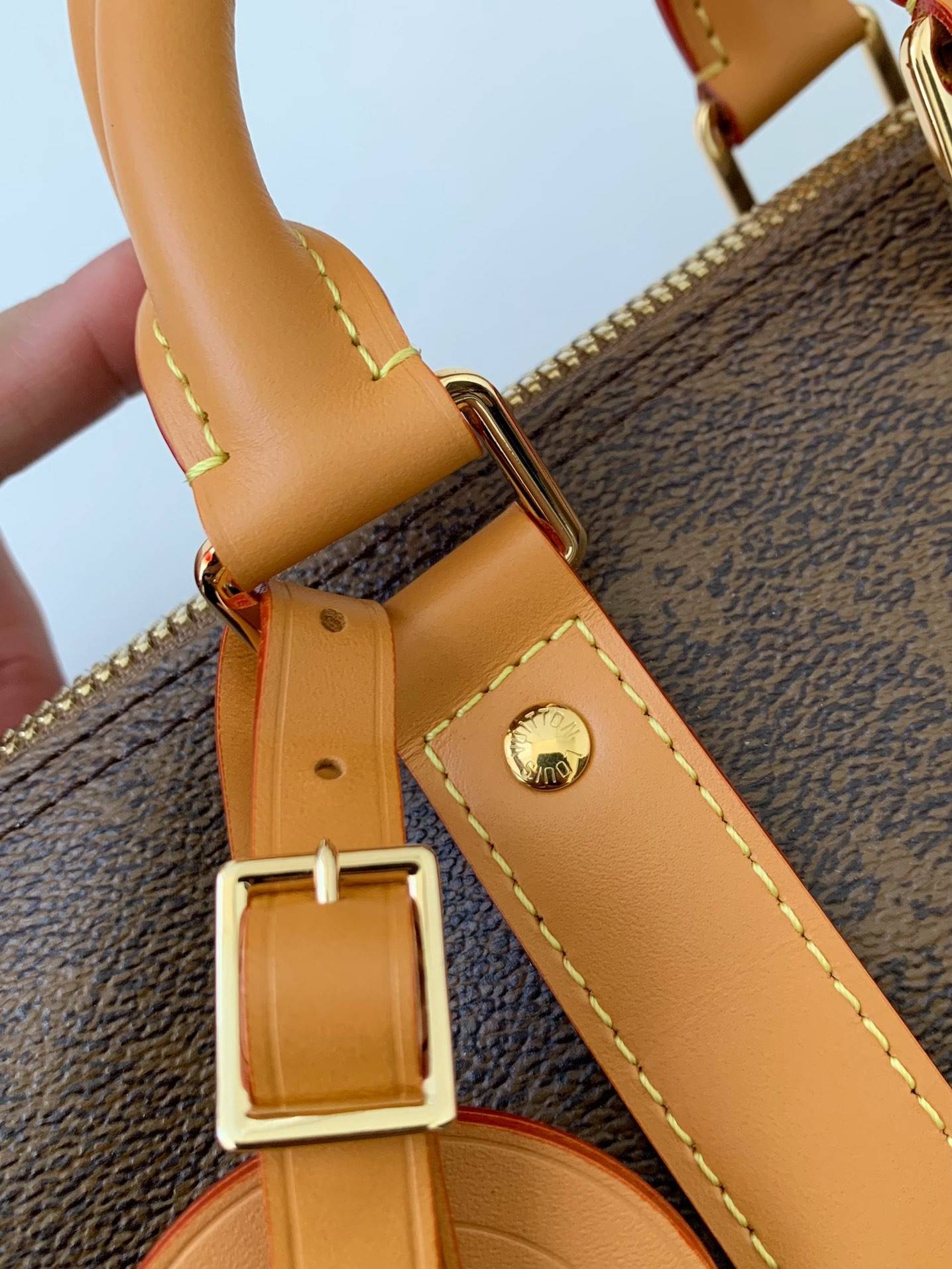 L*V The New Keepall Bandouli ère 25 handbag  M11542  Size：25*15*11cm