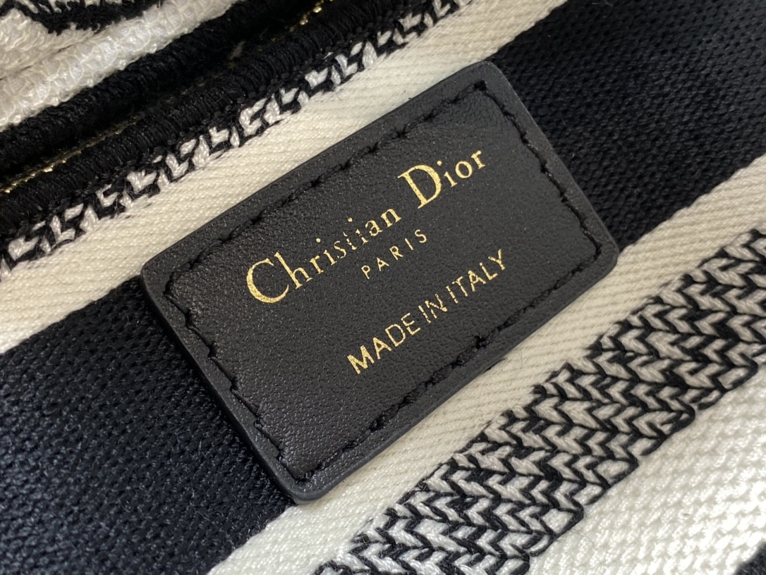 Mini Lady Dior Bag