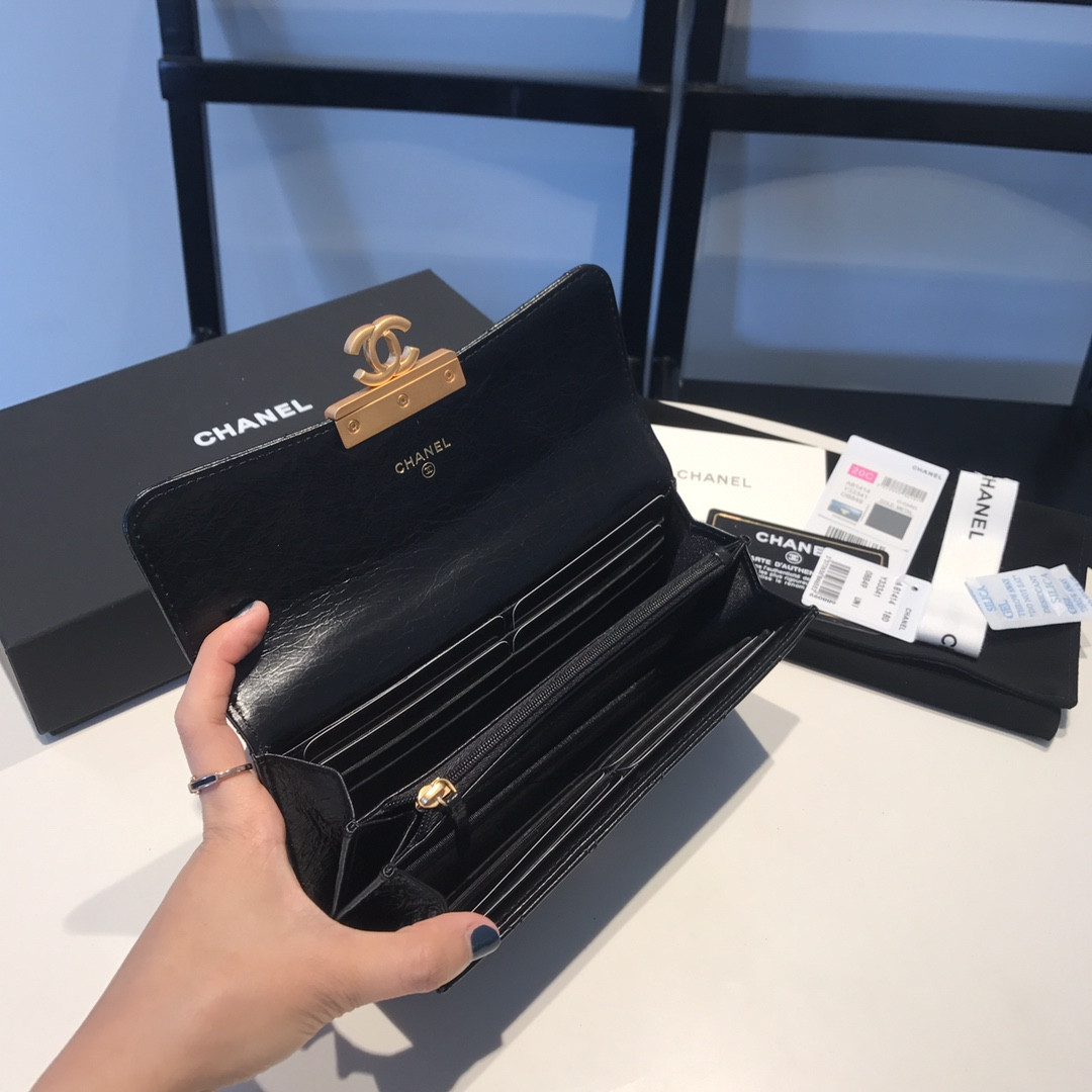 Chanle Flap Wallet