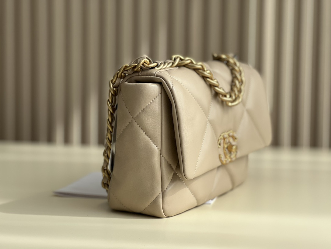 Chanle 19 Handbag